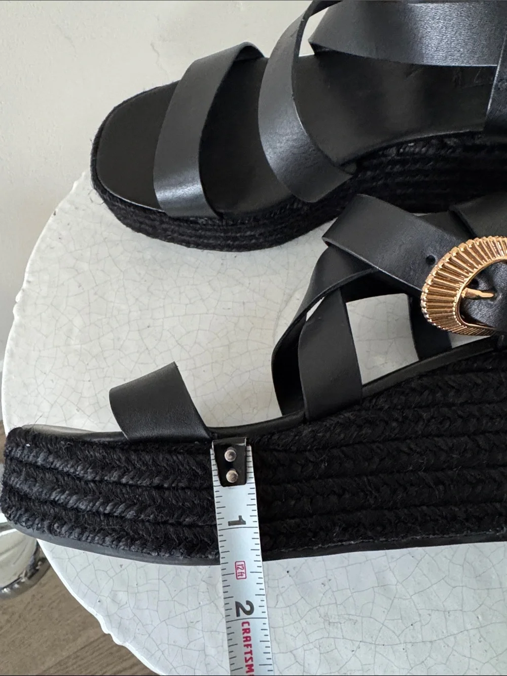 Schutz Harper Platform Raffia Wedged Black Leather Sandals Gold Buckle Size 7.5
